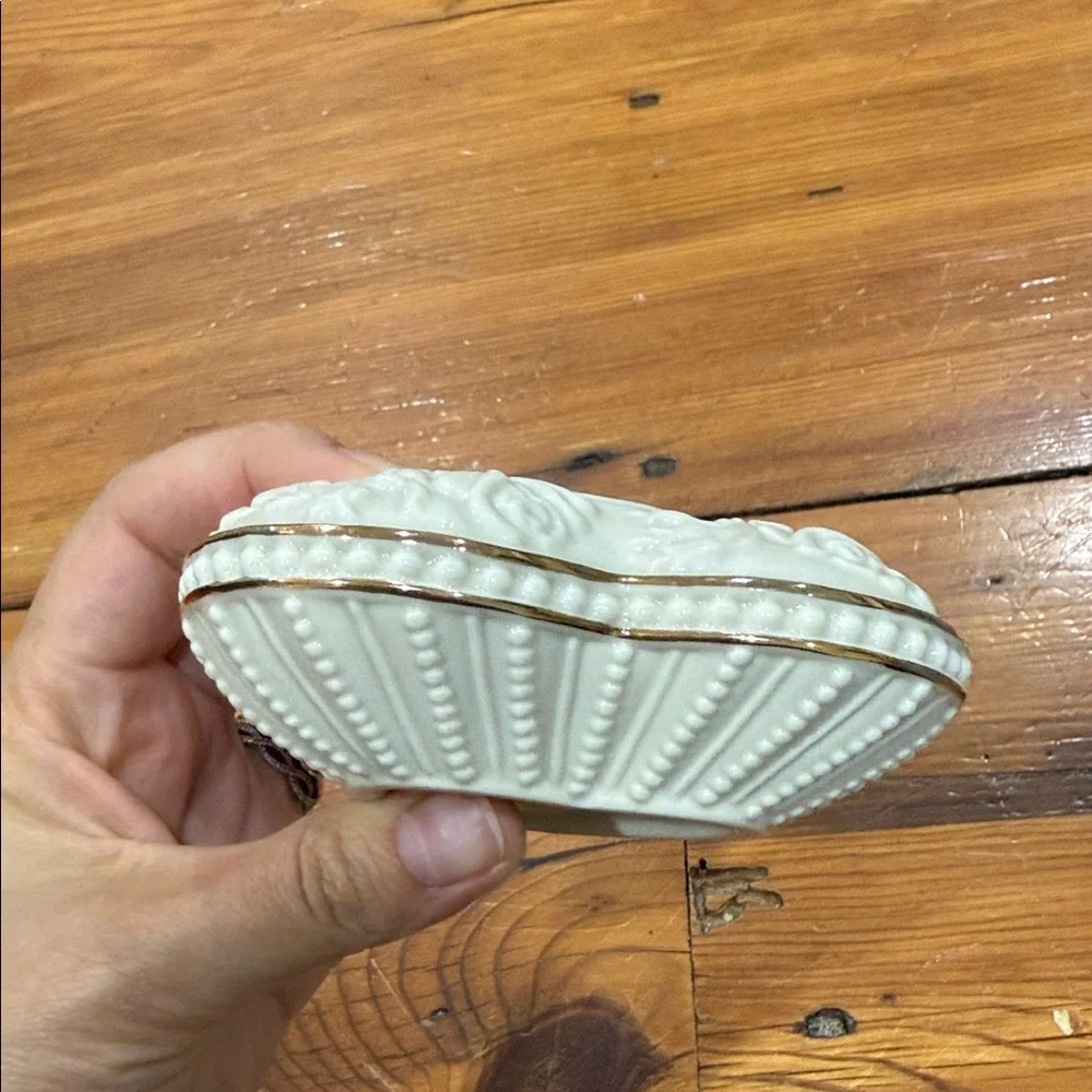 Lenox Ivory Heart-Shaped Florals Ceramic Tea Light Candle Holder
